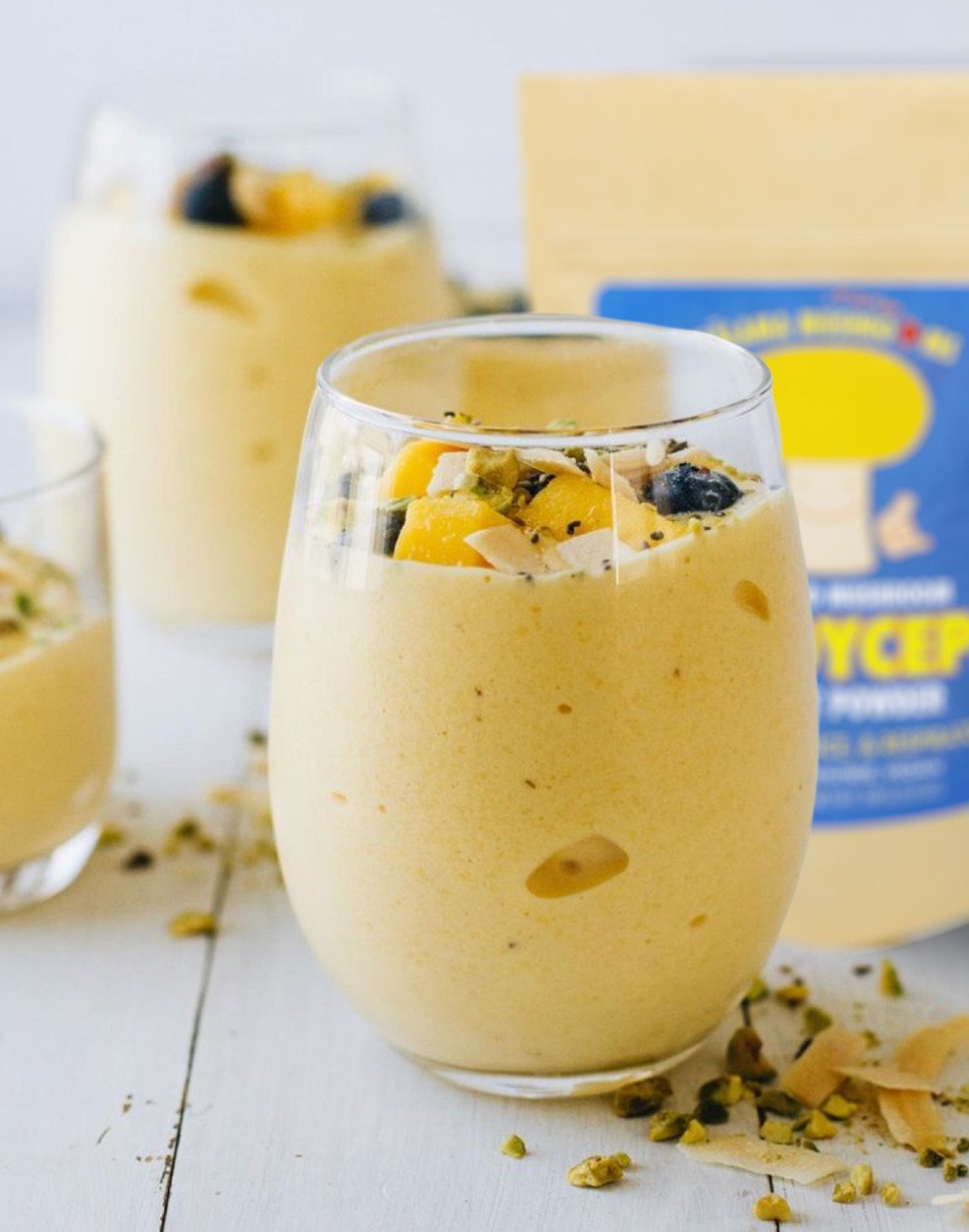 5 Easy-to-Make Mushroom Smoothies for Home or Cafe!